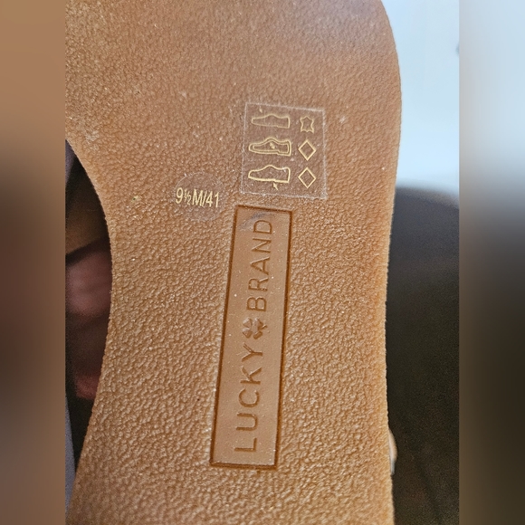 Lucky Brand Platform Sandals - Picture 6 of 6